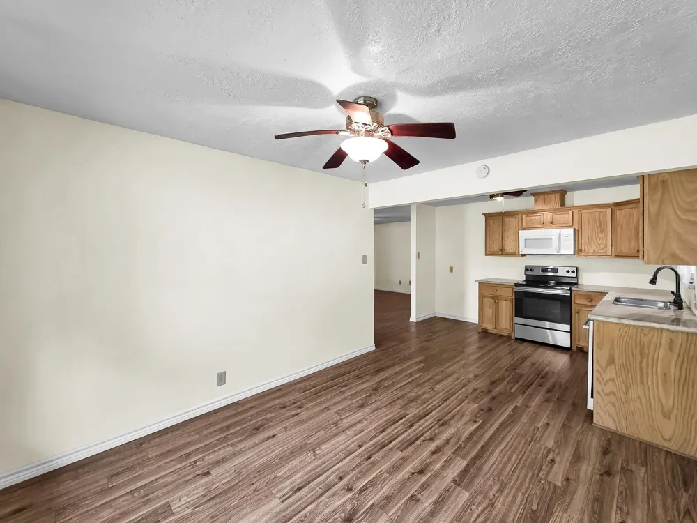 1438 W Palm Drive Winnie, TX 77665