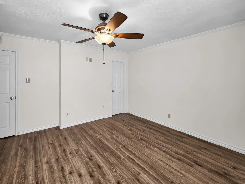 1438 W Palm Drive Winnie, TX 77665