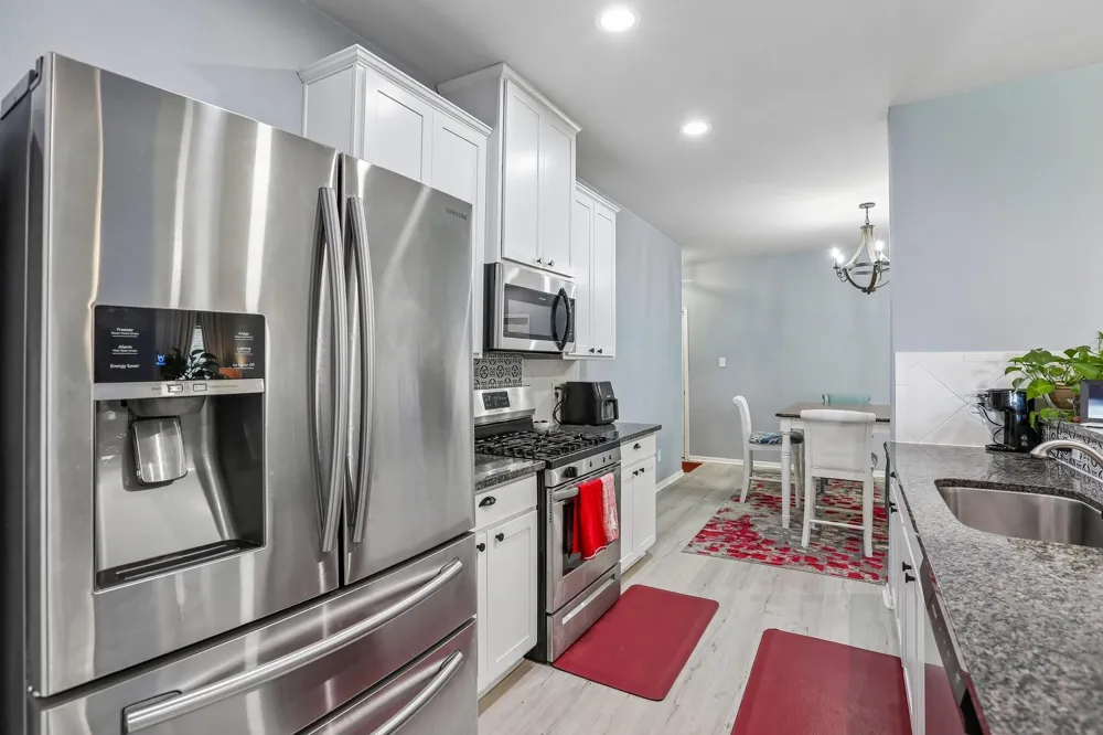 8806 Explorer Drive Texas City, TX 77591