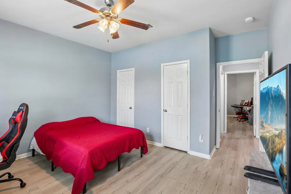 8806 Explorer Drive Texas City, TX 77591