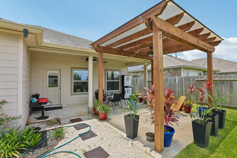 8806 Explorer Drive Texas City, TX 77591