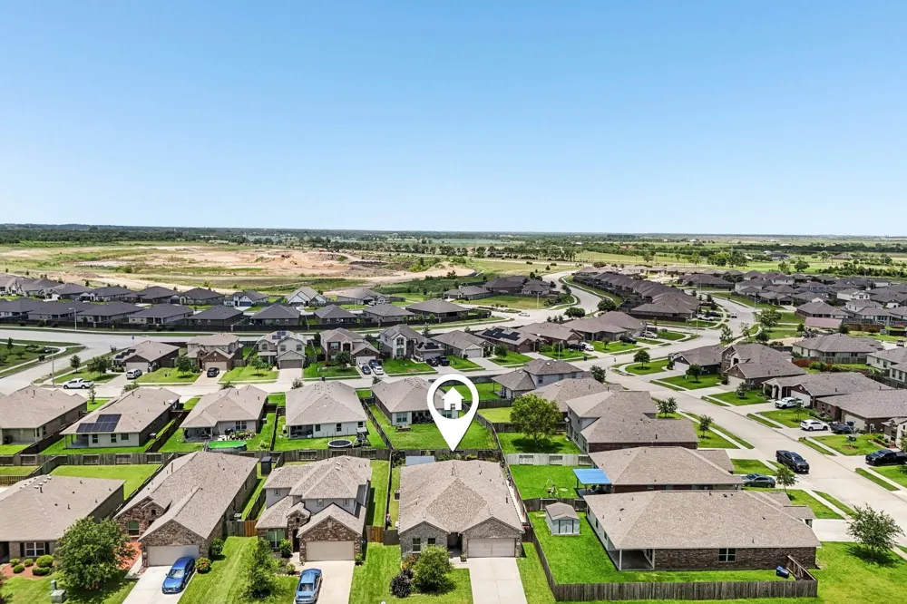 8806 Explorer Drive Texas City, TX 77591