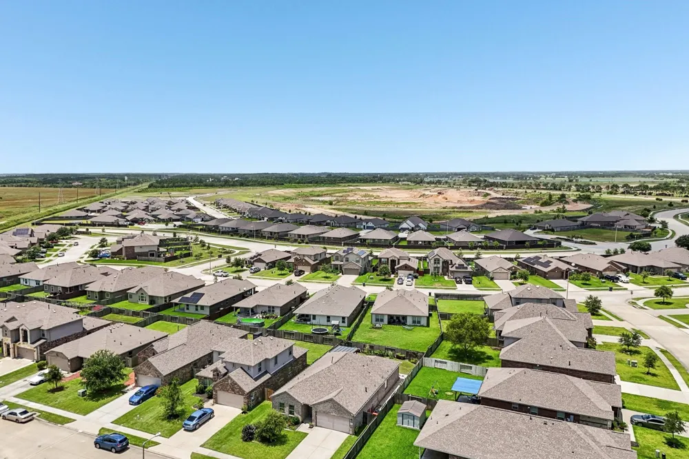 8806 Explorer Drive Texas City, TX 77591