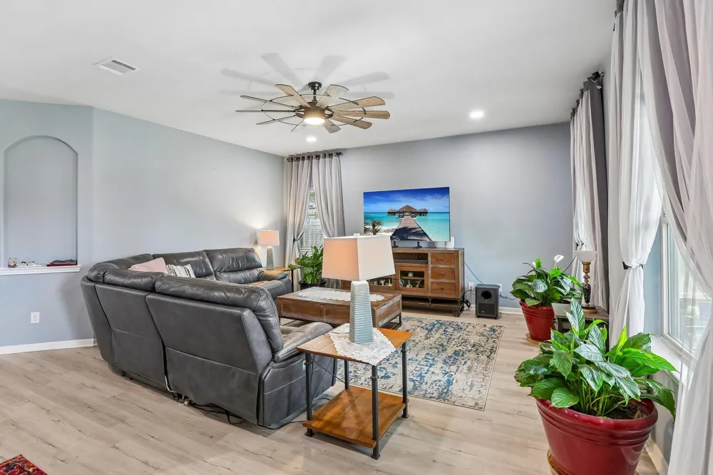 8806 Explorer Drive Texas City, TX 77591
