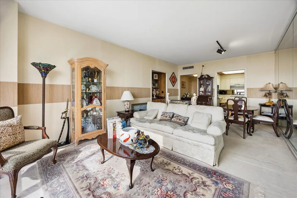5110 San Felipe Street W #111W Houston, TX 77056
