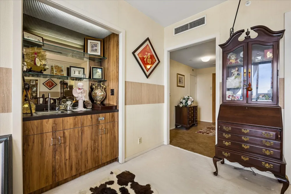 5110 San Felipe Street W #111W Houston, TX 77056