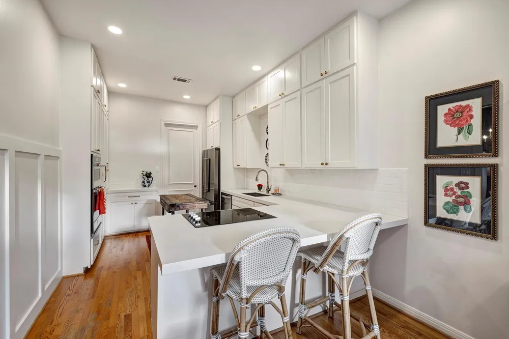4904 Yoakum Boulevard Houston, TX 77006