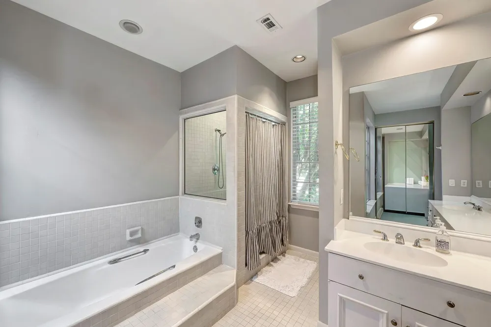4904 Yoakum Boulevard Houston, TX 77006