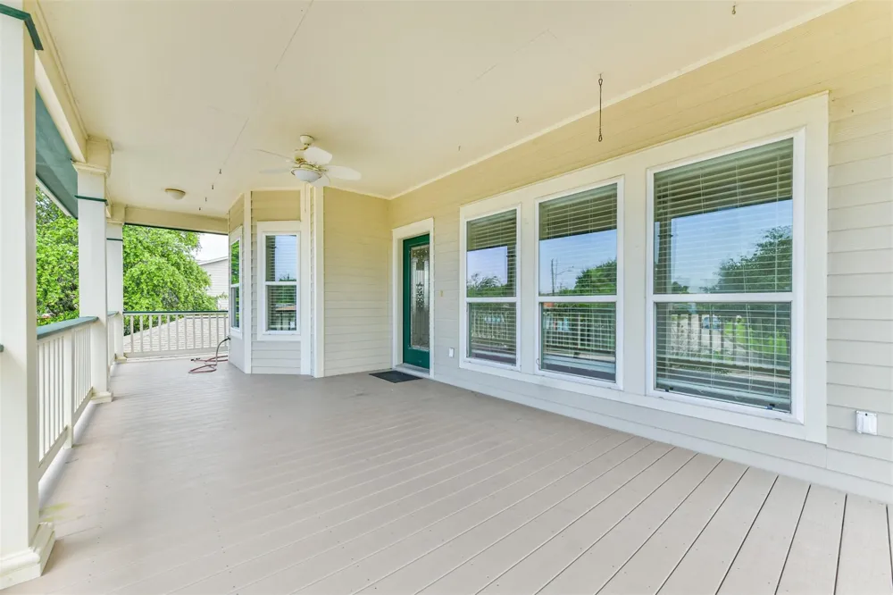 5723 Stewart Avenue Galveston, TX 77551