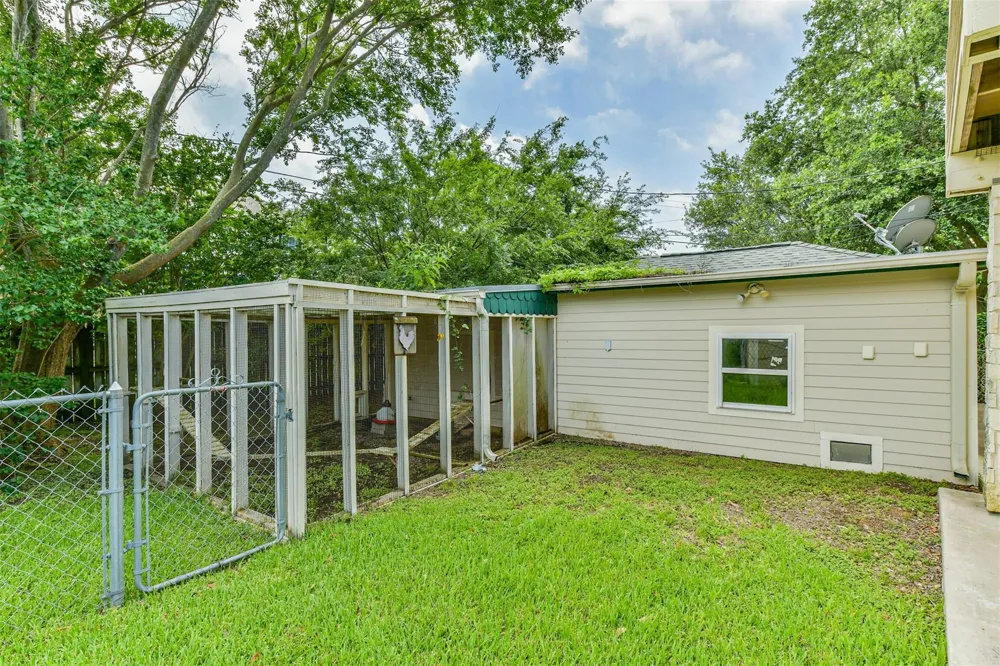 5723 Stewart Avenue Galveston, TX 77551
