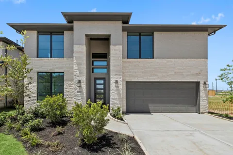 22222 Japanese Maple Lane
