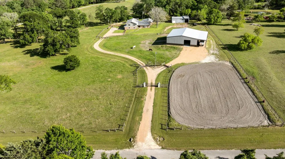 2355 Jackson League Circle Brenham, TX 77833