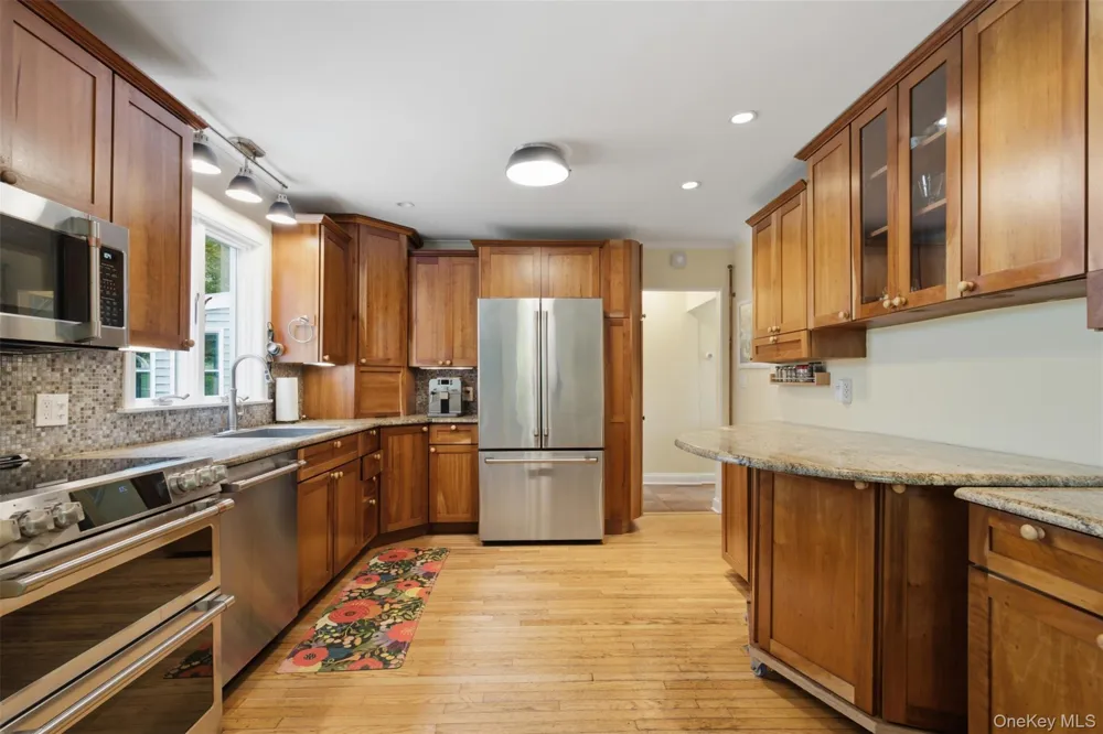 46 Truesdale Lake Drive South Salem, NY 10590