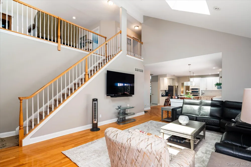 6 Theal Court Somers, NY 10589