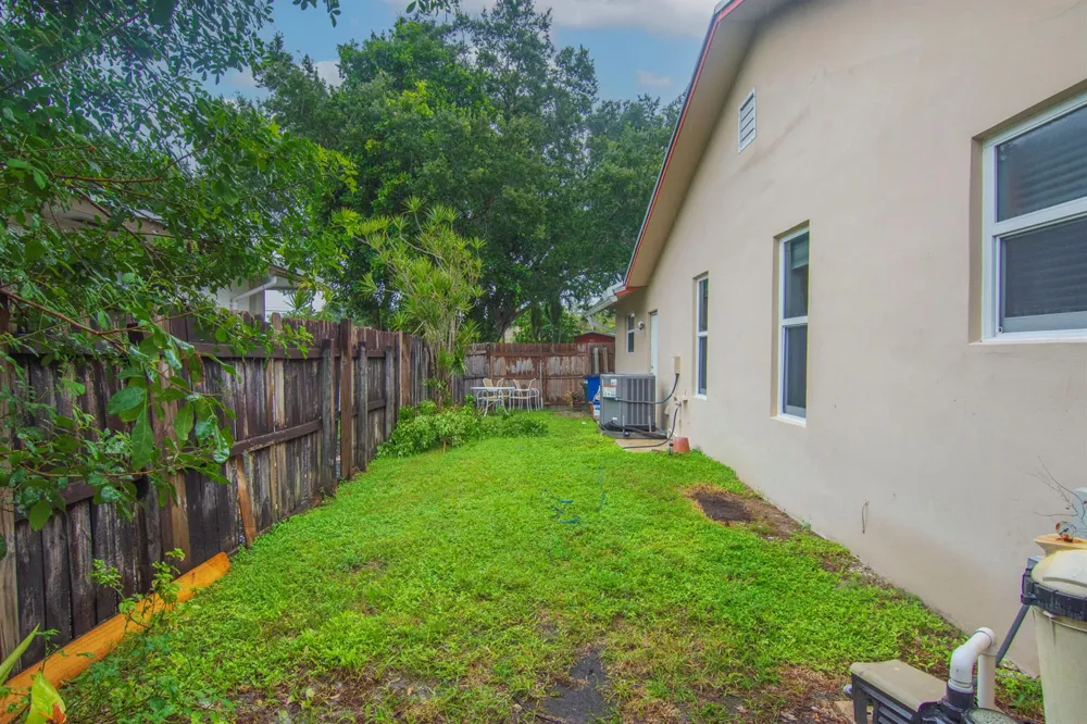 8860 SW 49TH STREET Cooper City, FL 33328