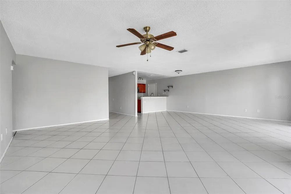 10626 DEERGRASS LANE Orlando, FL 32821