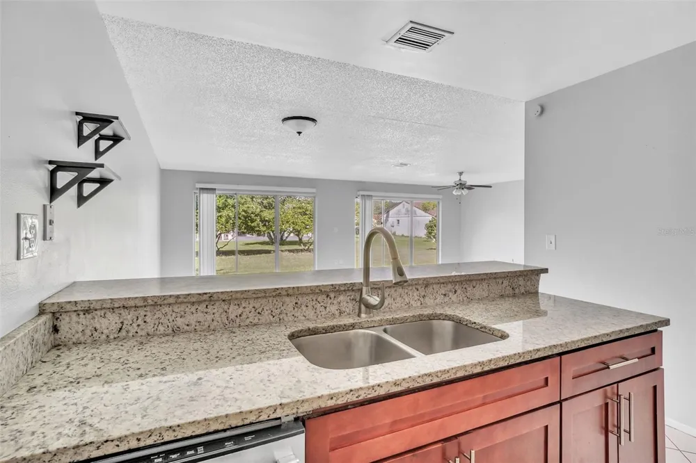 10626 DEERGRASS LANE Orlando, FL 32821