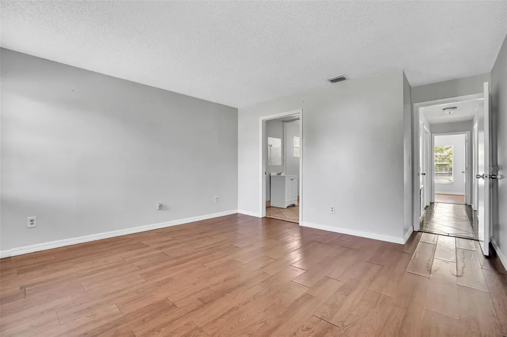 10626 DEERGRASS LANE Orlando, FL 32821