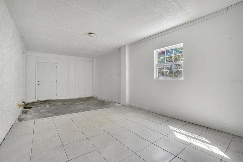 10626 DEERGRASS LANE Orlando, FL 32821