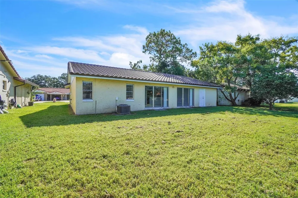 10626 DEERGRASS LANE Orlando, FL 32821