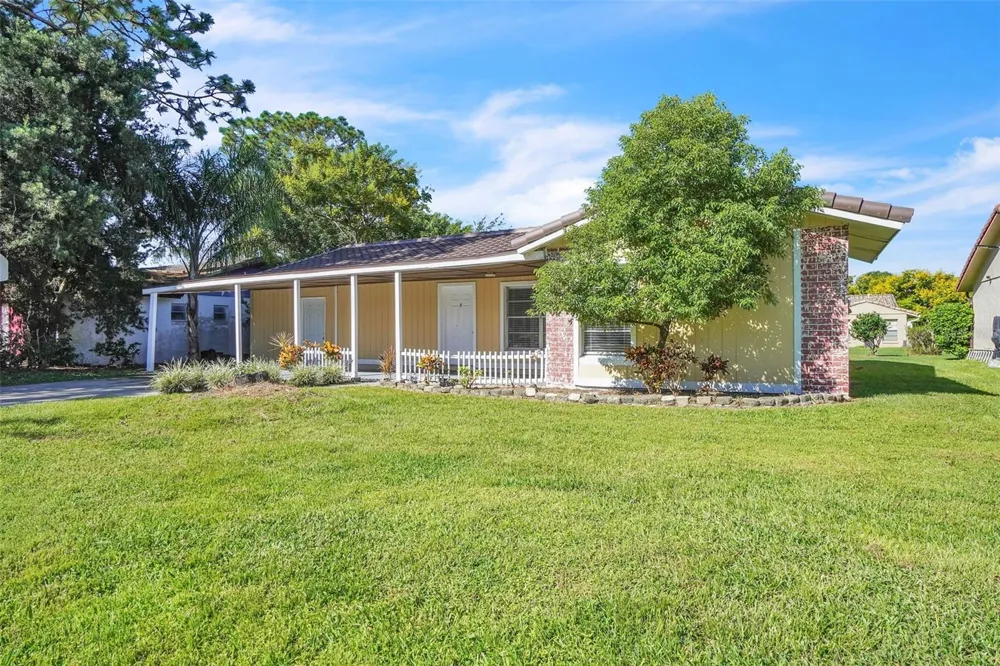 10626 DEERGRASS LANE Orlando, FL 32821