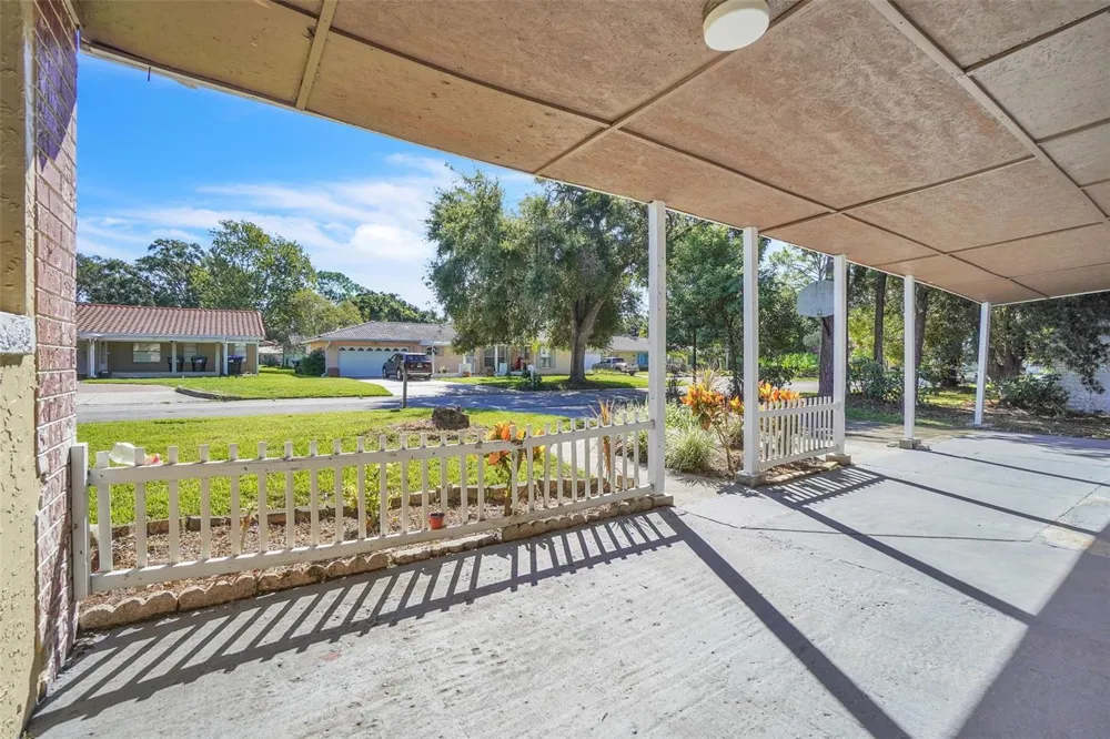 10626 DEERGRASS LANE Orlando, FL 32821
