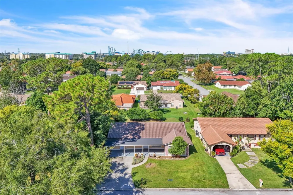 10626 DEERGRASS LANE Orlando, FL 32821