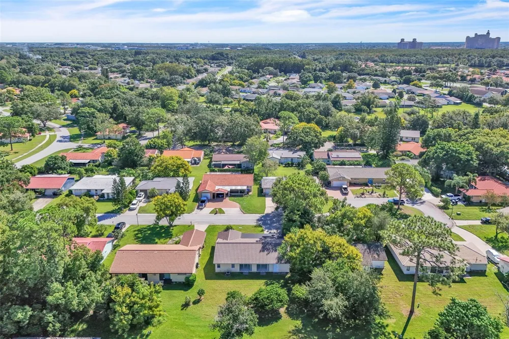 10626 DEERGRASS LANE Orlando, FL 32821