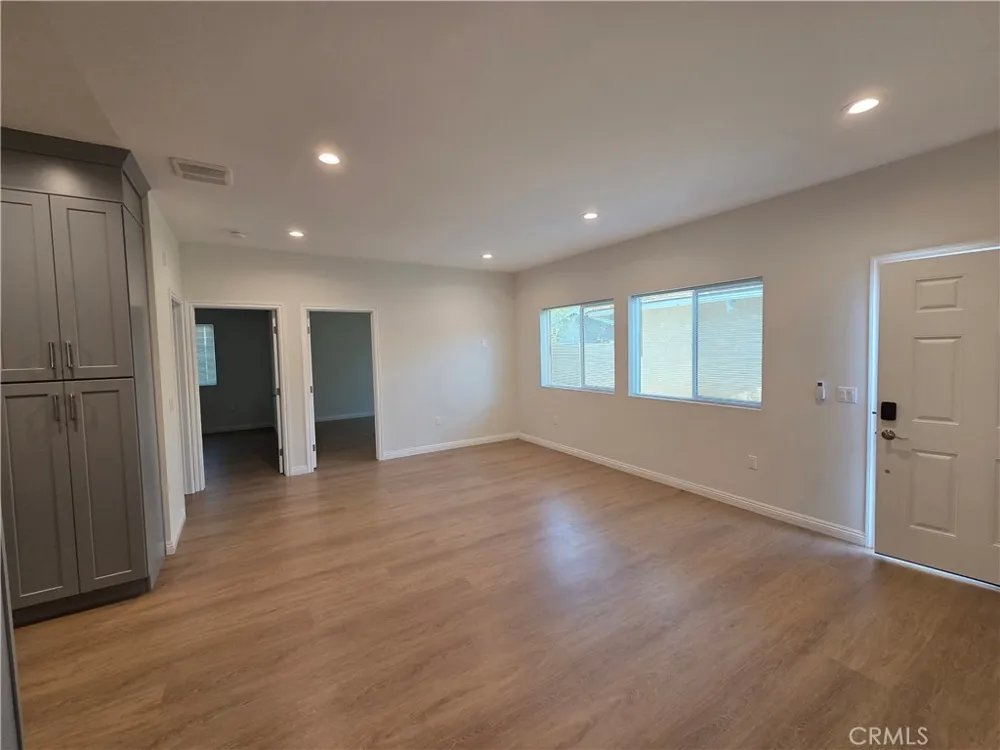 121 North Baymar #B West Covina, CA 91791