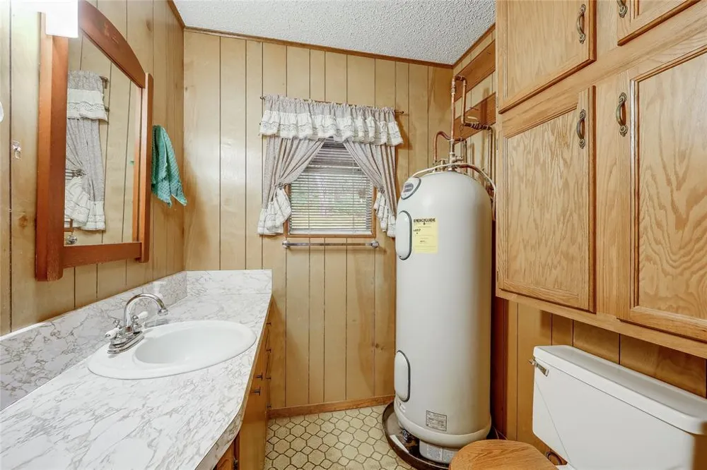 17234 E Reed Parks Road Jonestown, TX 78645