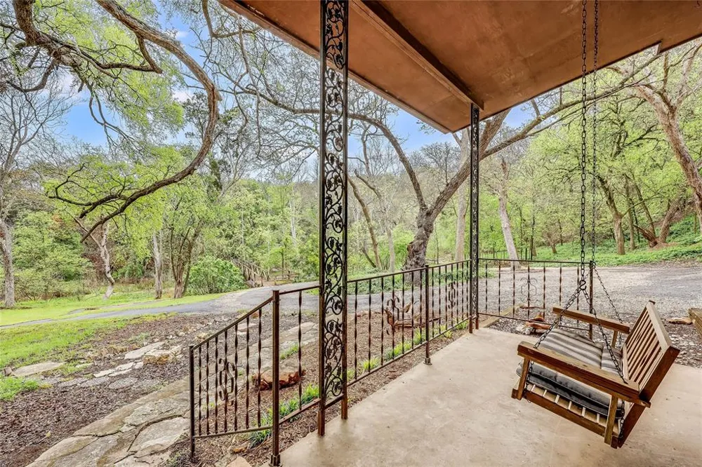17234 E Reed Parks Road Jonestown, TX 78645