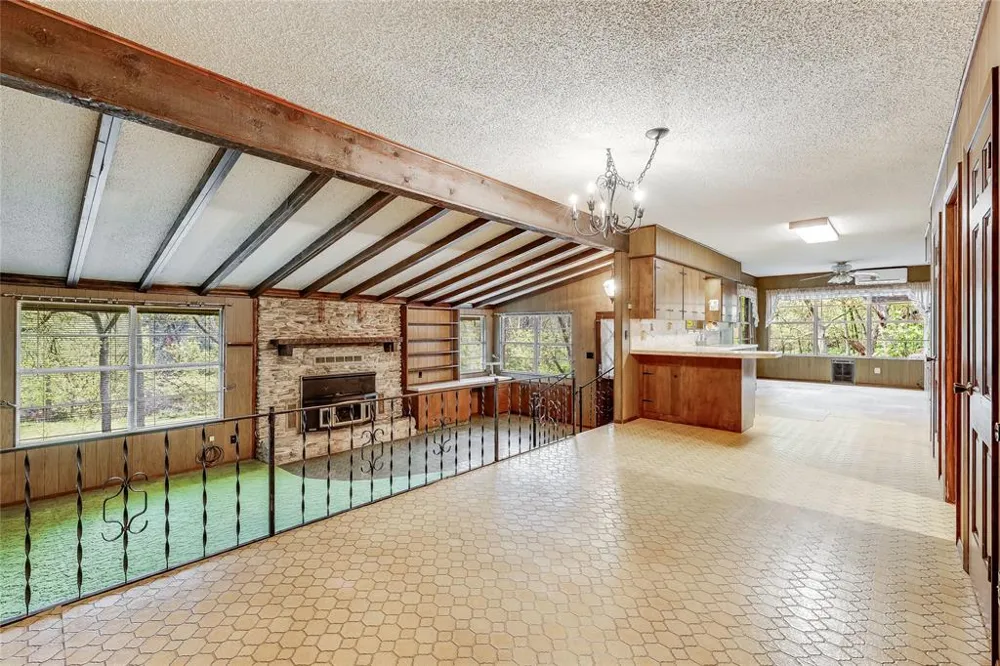 17234 E Reed Parks Road Jonestown, TX 78645