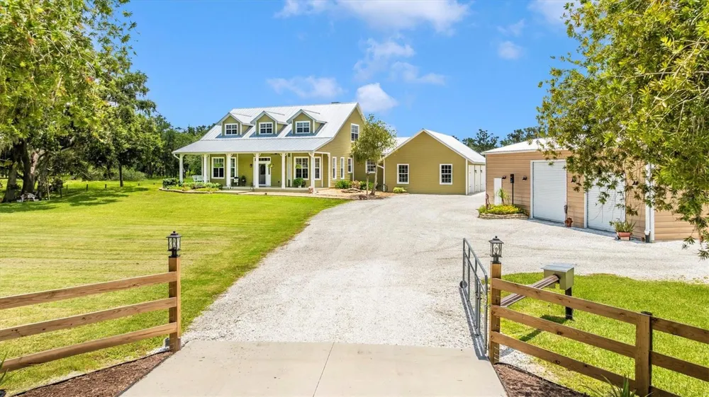 1901 JOSHUA DRIVE Sarasota, FL 34240