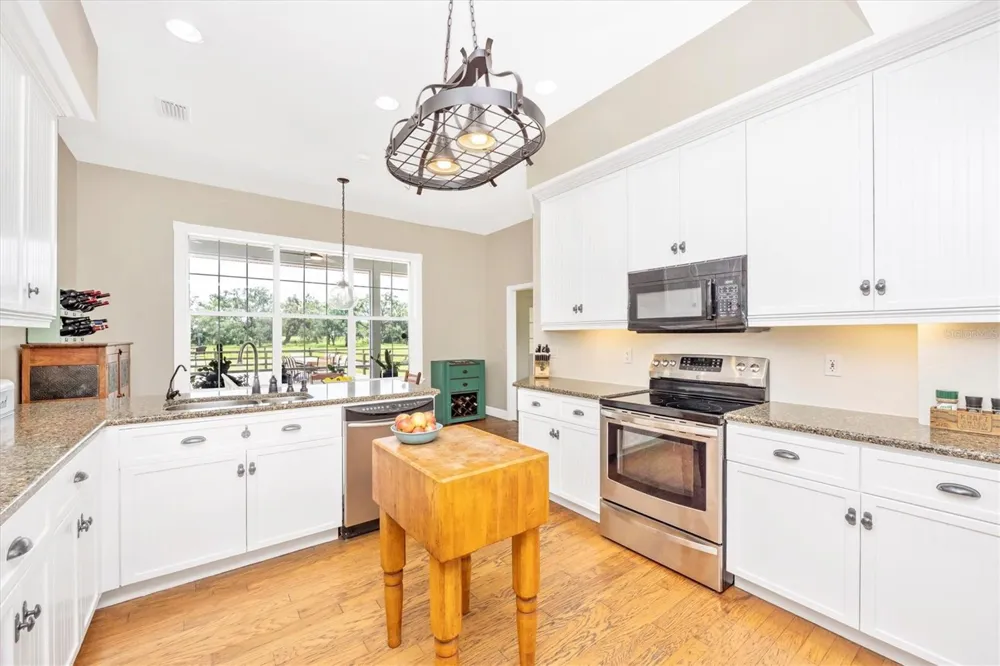 1901 JOSHUA DRIVE Sarasota, FL 34240