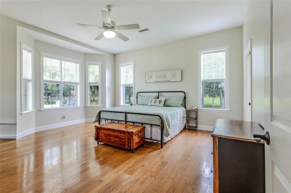 1901 JOSHUA DRIVE Sarasota, FL 34240