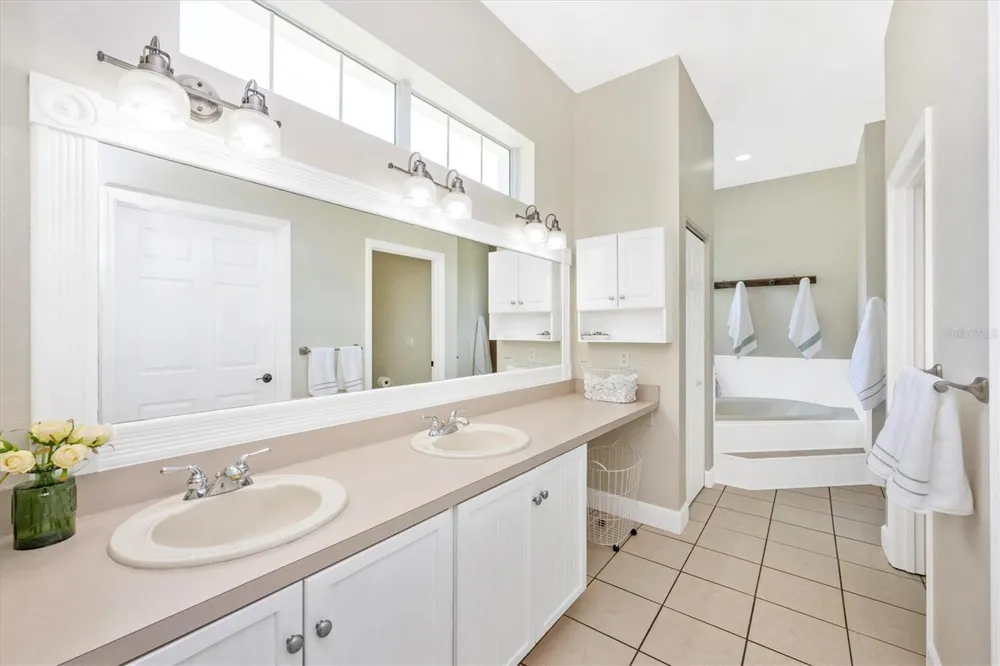 1901 JOSHUA DRIVE Sarasota, FL 34240