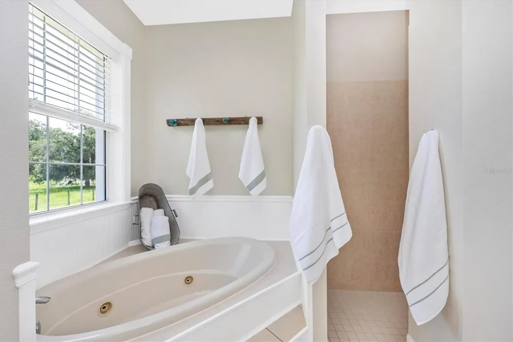 1901 JOSHUA DRIVE Sarasota, FL 34240