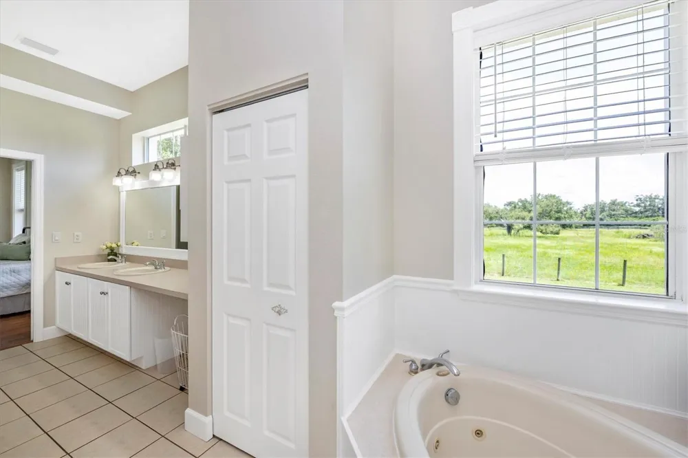 1901 JOSHUA DRIVE Sarasota, FL 34240