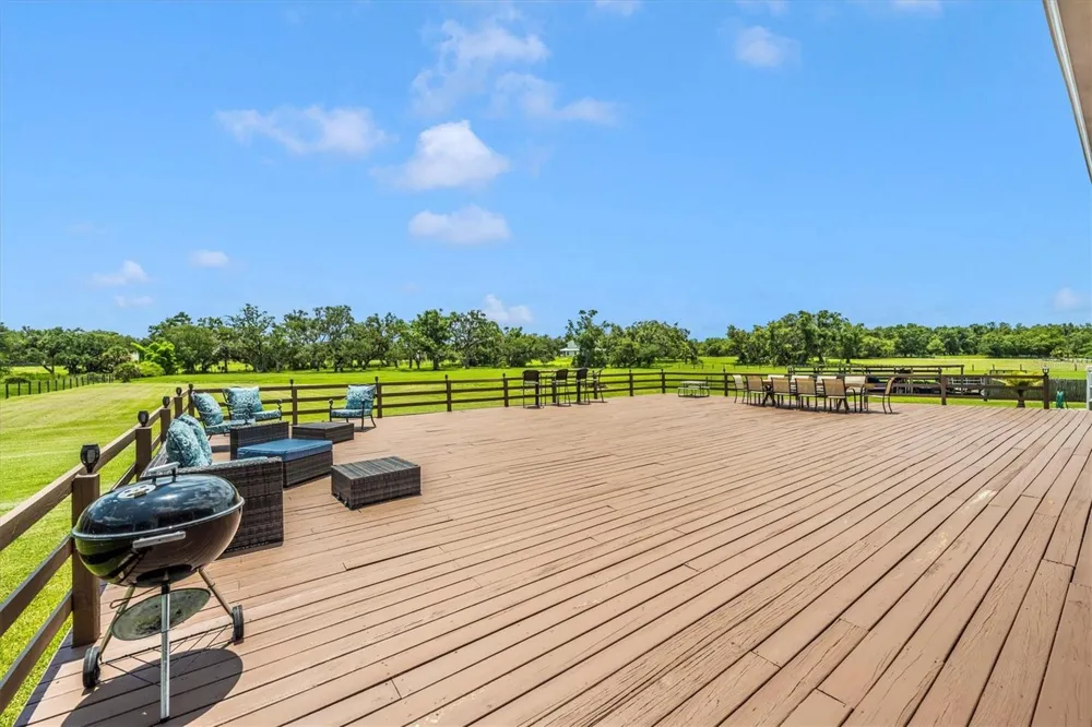 1901 JOSHUA DRIVE Sarasota, FL 34240