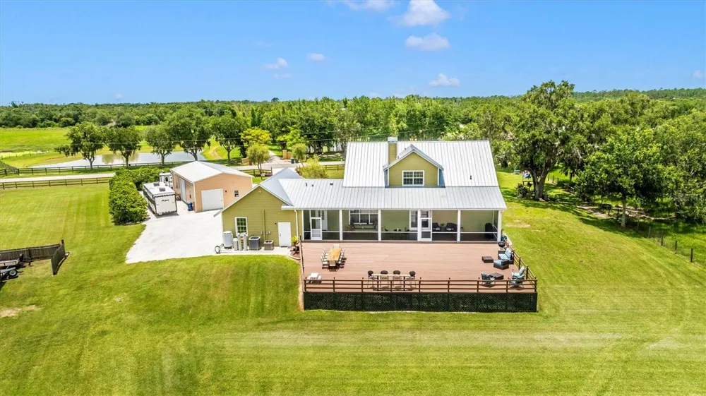 1901 JOSHUA DRIVE Sarasota, FL 34240