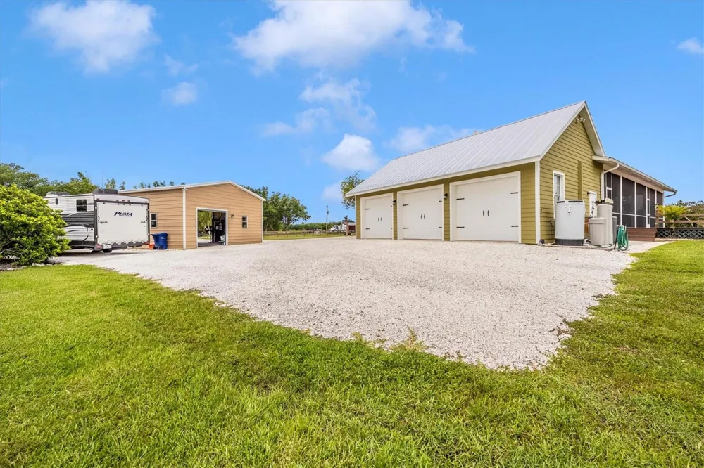 1901 JOSHUA DRIVE Sarasota, FL 34240