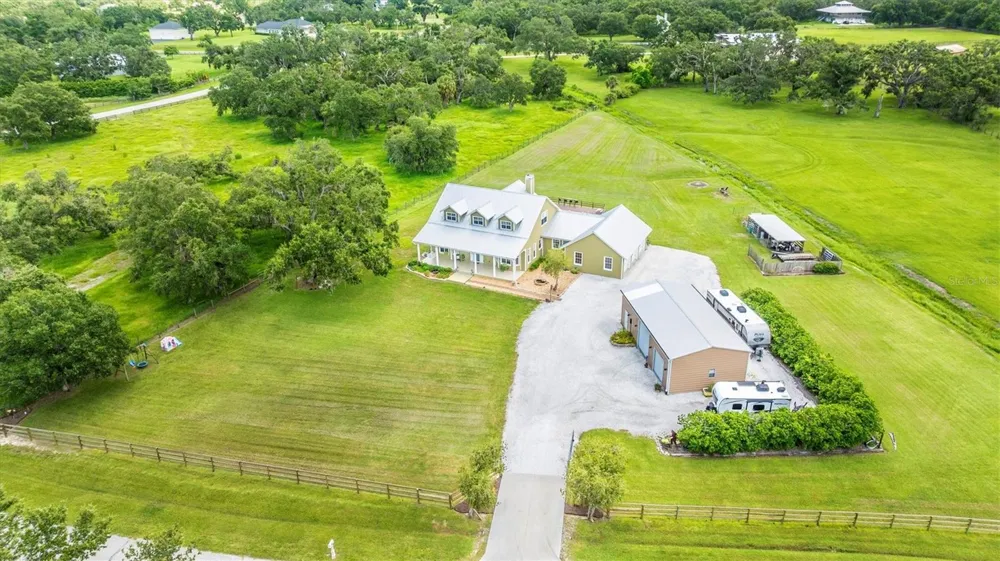 1901 JOSHUA DRIVE Sarasota, FL 34240
