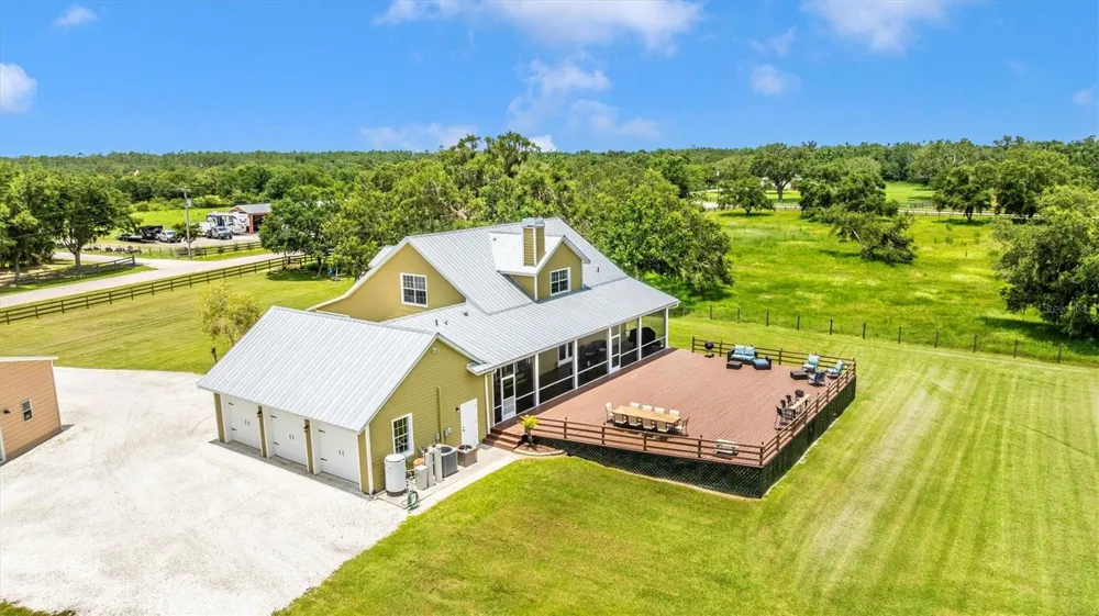 1901 JOSHUA DRIVE Sarasota, FL 34240