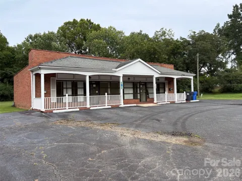 322 E Statesville Avenue