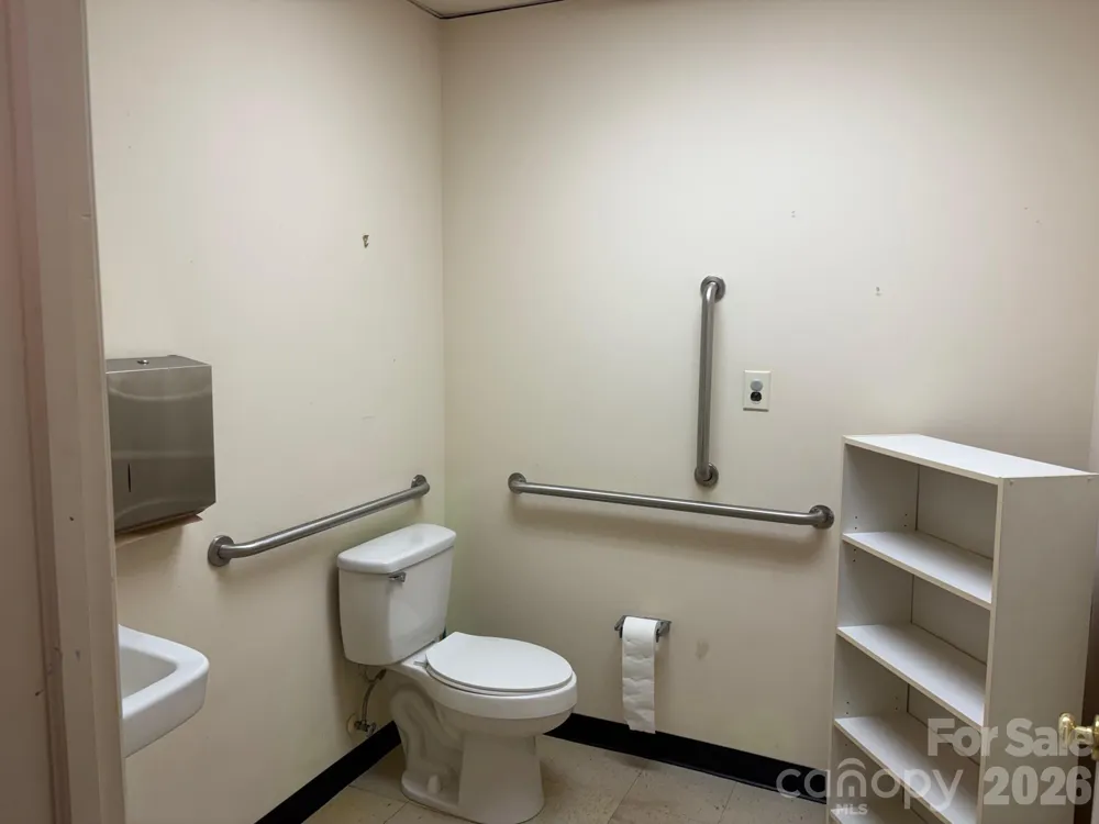 322 E Statesville Avenue Mooresville, NC 28115