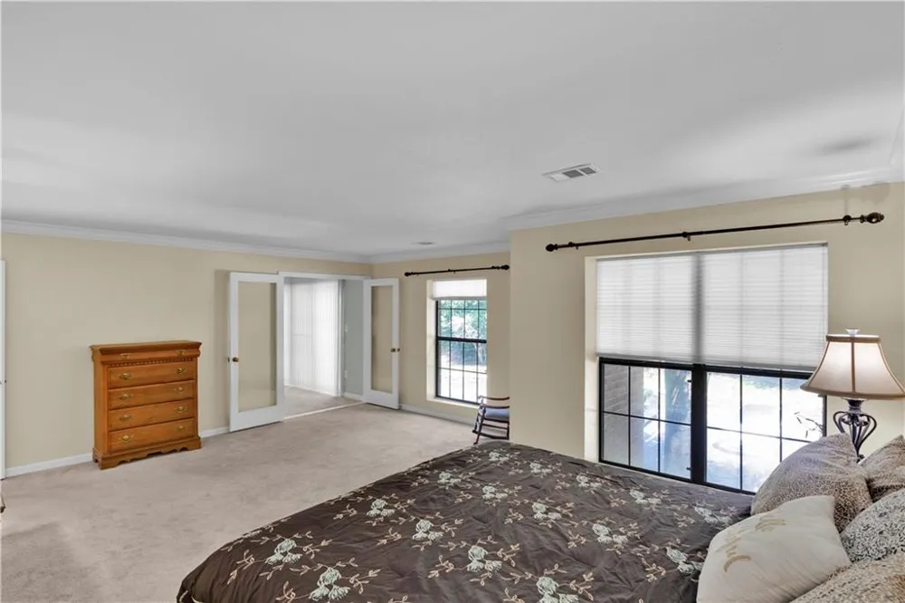 26204 Plantation Drive NE Atlanta, GA 30324