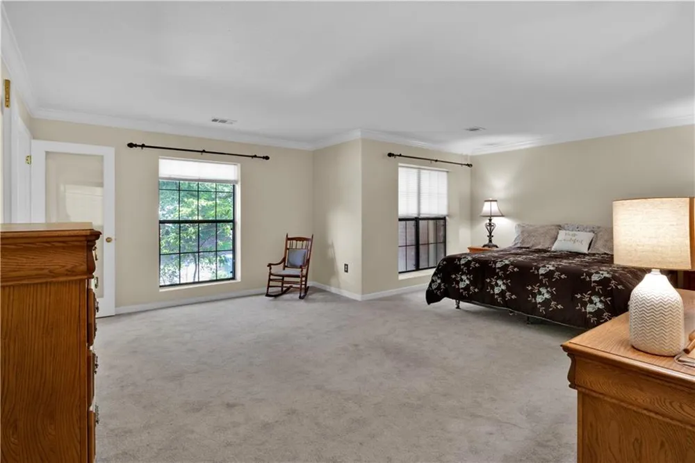 26204 Plantation Drive NE Atlanta, GA 30324