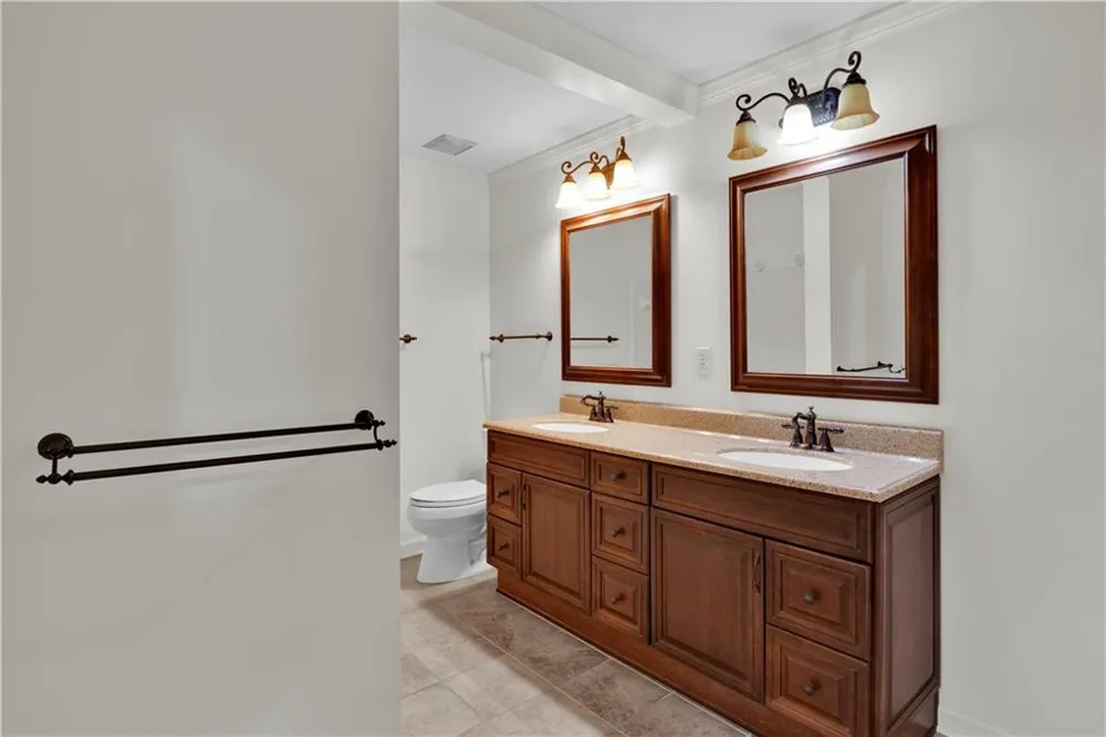 26204 Plantation Drive NE Atlanta, GA 30324