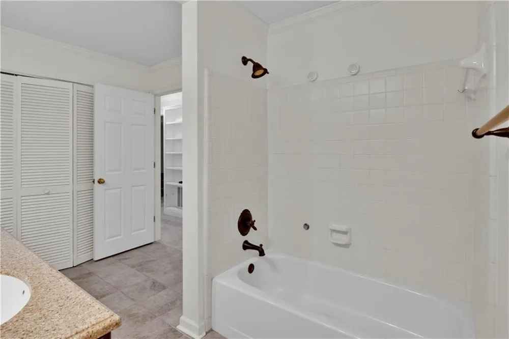 26204 Plantation Drive NE Atlanta, GA 30324