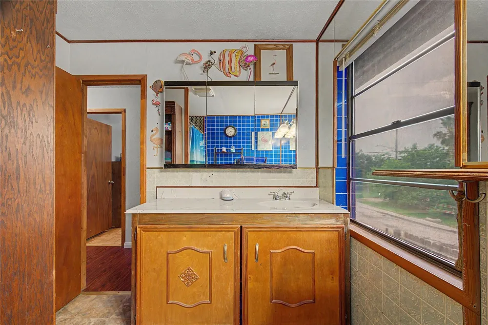 1019 Sunset Drive San Leon, TX 77539